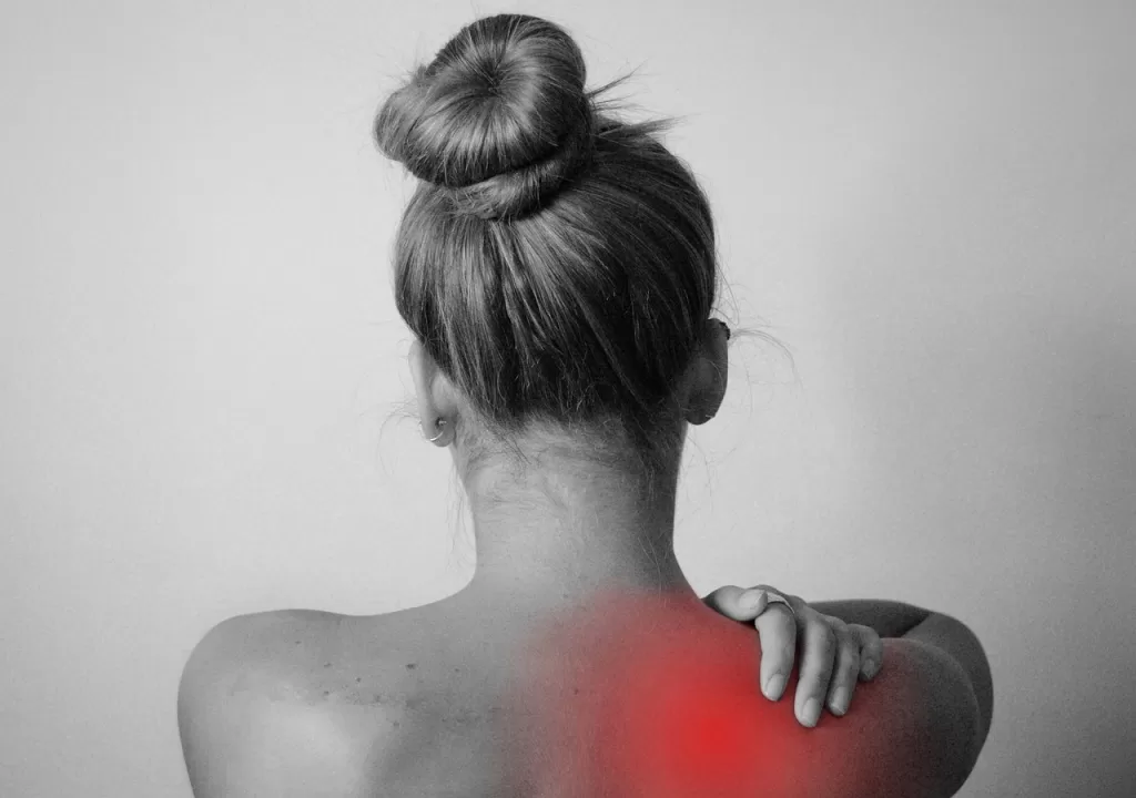 Managing Shoulder Pain When Crossing Arm Over Chest- Causes of Shoulder Pain in Female